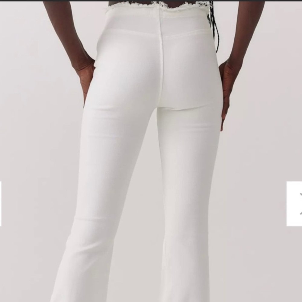 BDG Ruched Dip-Waist Flare Jeans - White Denim